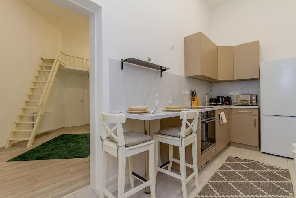 Apartmento Albero Di Acacia By Nw 布达佩斯 外观 照片